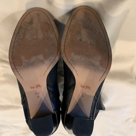 Coach black leather heeled ankle mid calf boot - Picture 4 of 7